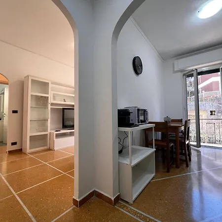 Relax & Mare Apartament *